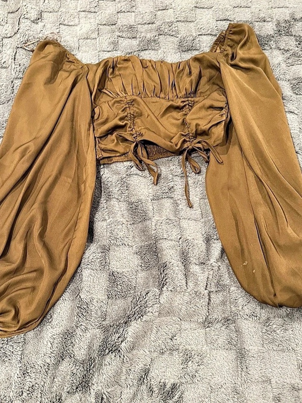 OYA Brown Ruched Crop Top Size Medium Like New